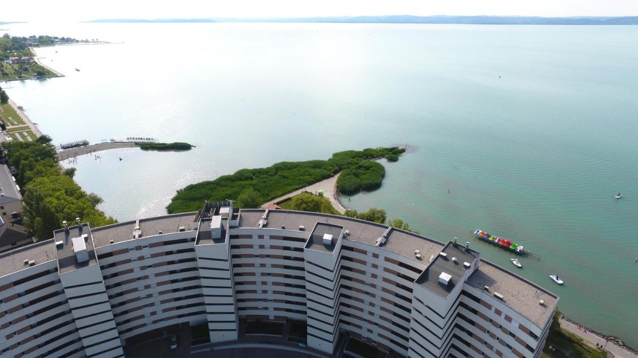 Siofok Club 218 Wellness Apartman Apartment Exterior photo